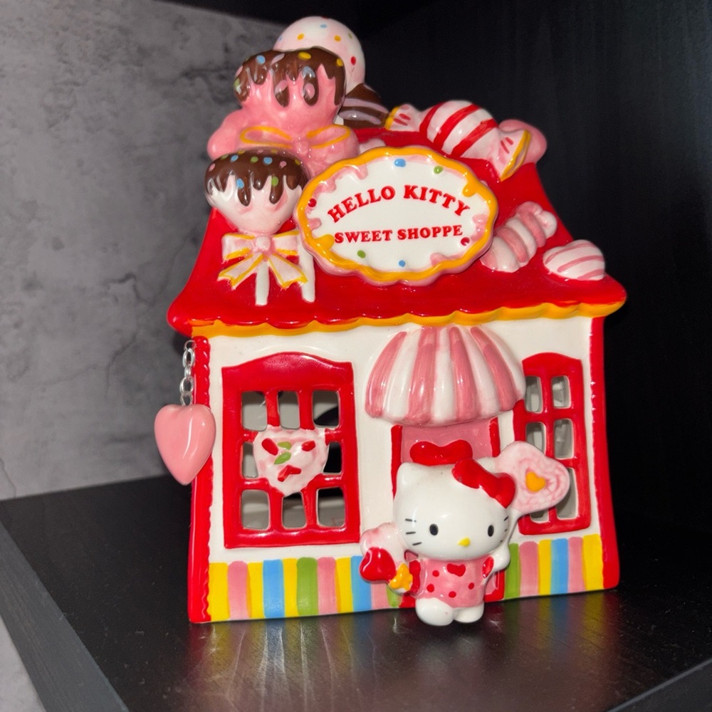 Hello Kitty Red and Pink Sweet Shoppe Decor